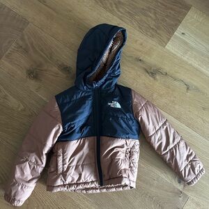 Cozy North face reversible jacket size 4T